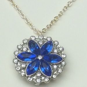 Glamorous sapphire & white rhinestone necklace
